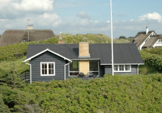 Førsteklasses hytte nær sjøen på Faarup Klit